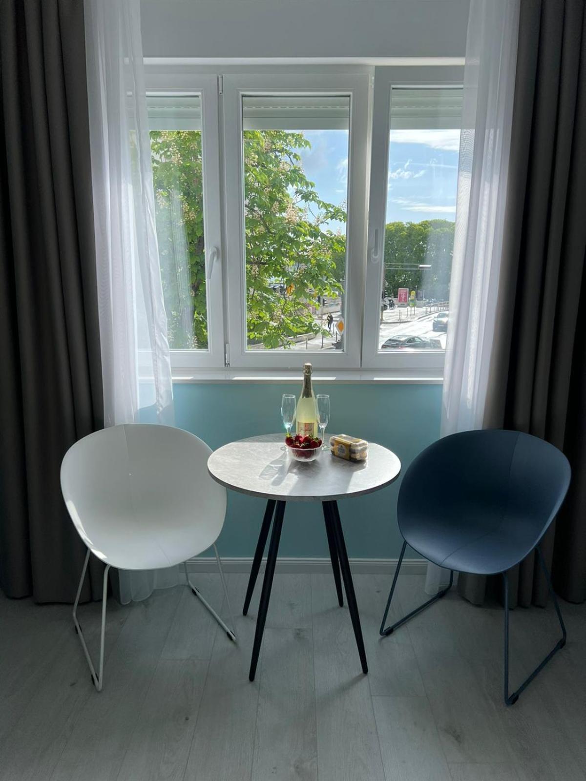 A-More Accommodation Сплит Екстериор снимка