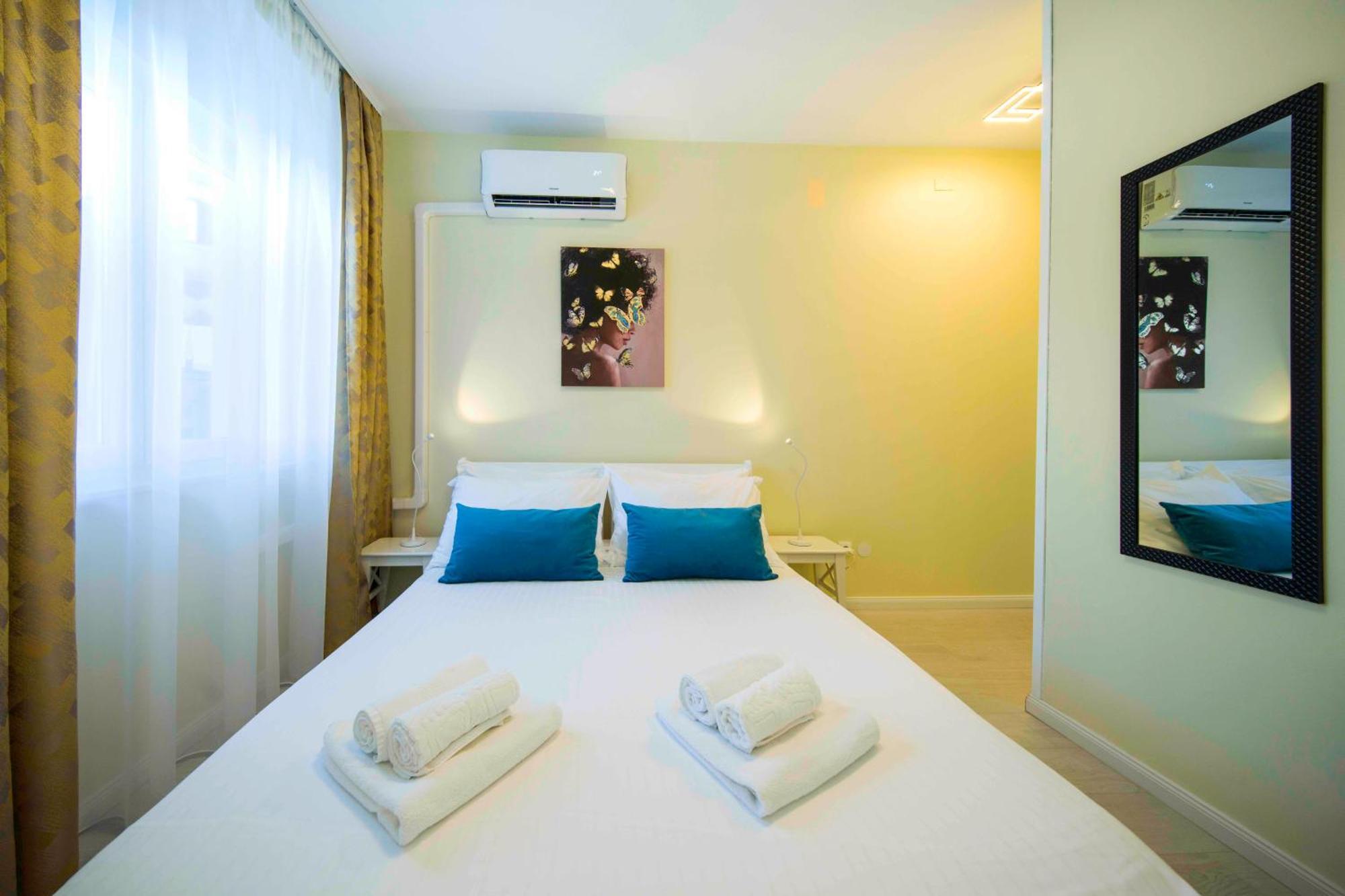 A-More Accommodation Сплит Екстериор снимка