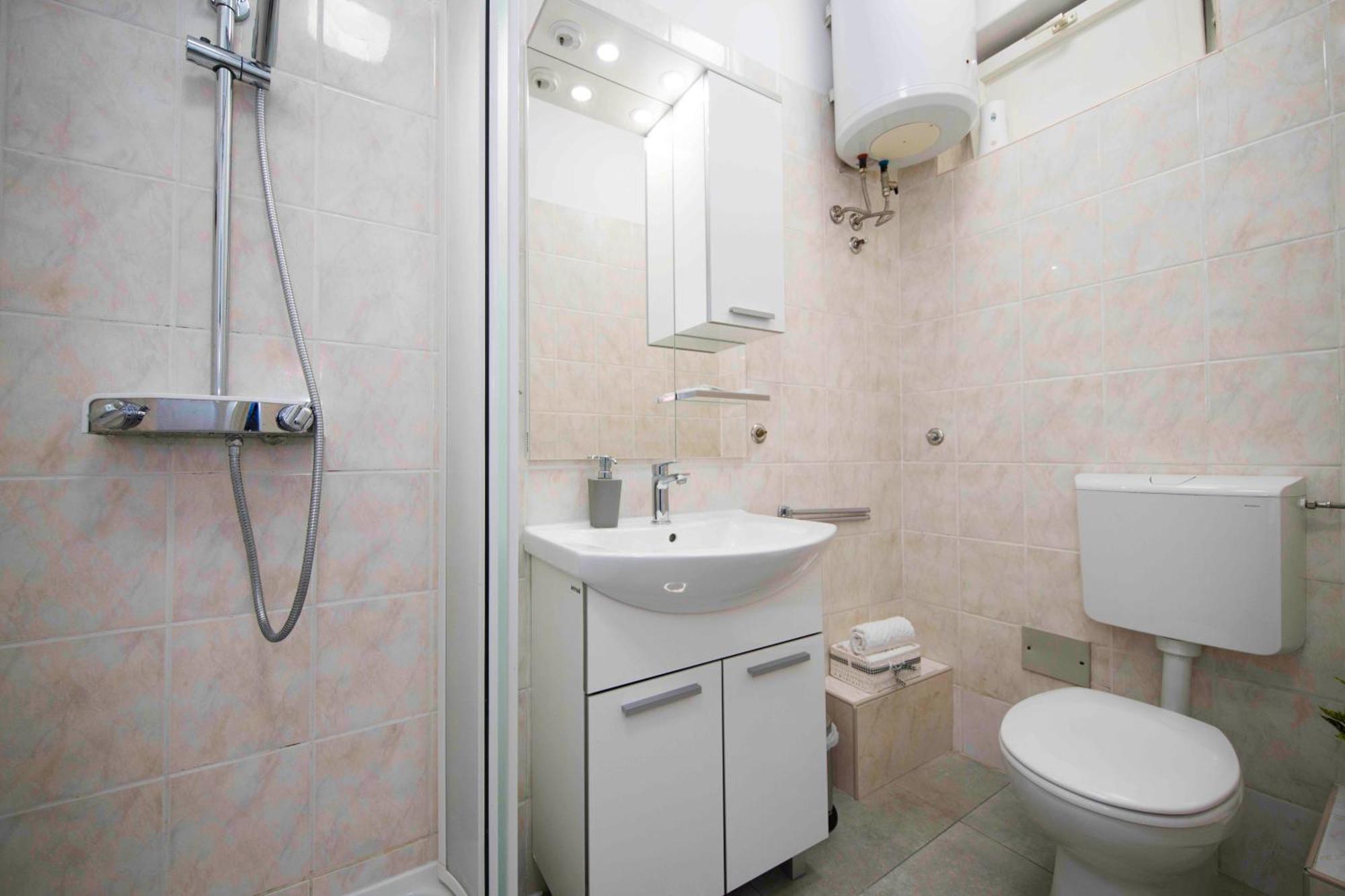 A-More Accommodation Сплит Екстериор снимка