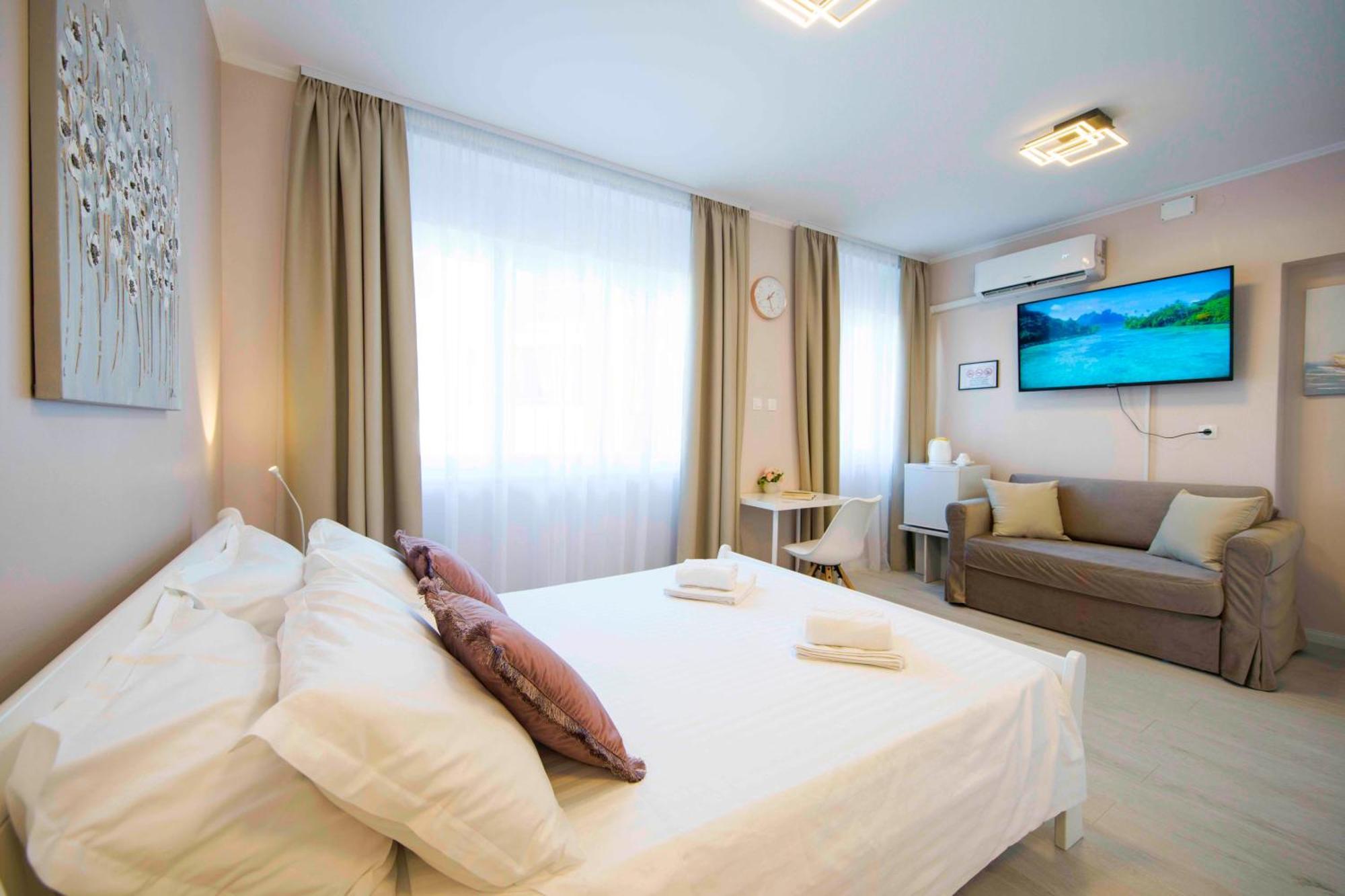 A-More Accommodation Сплит Екстериор снимка