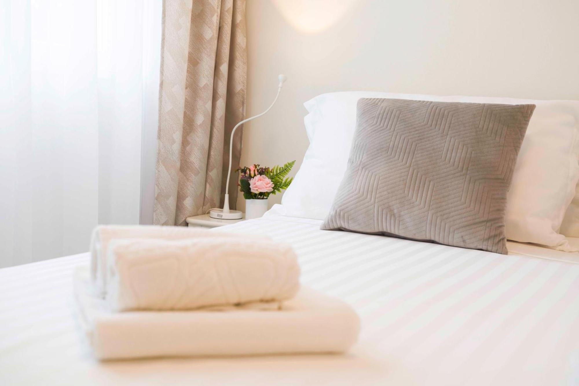 A-More Accommodation Сплит Екстериор снимка